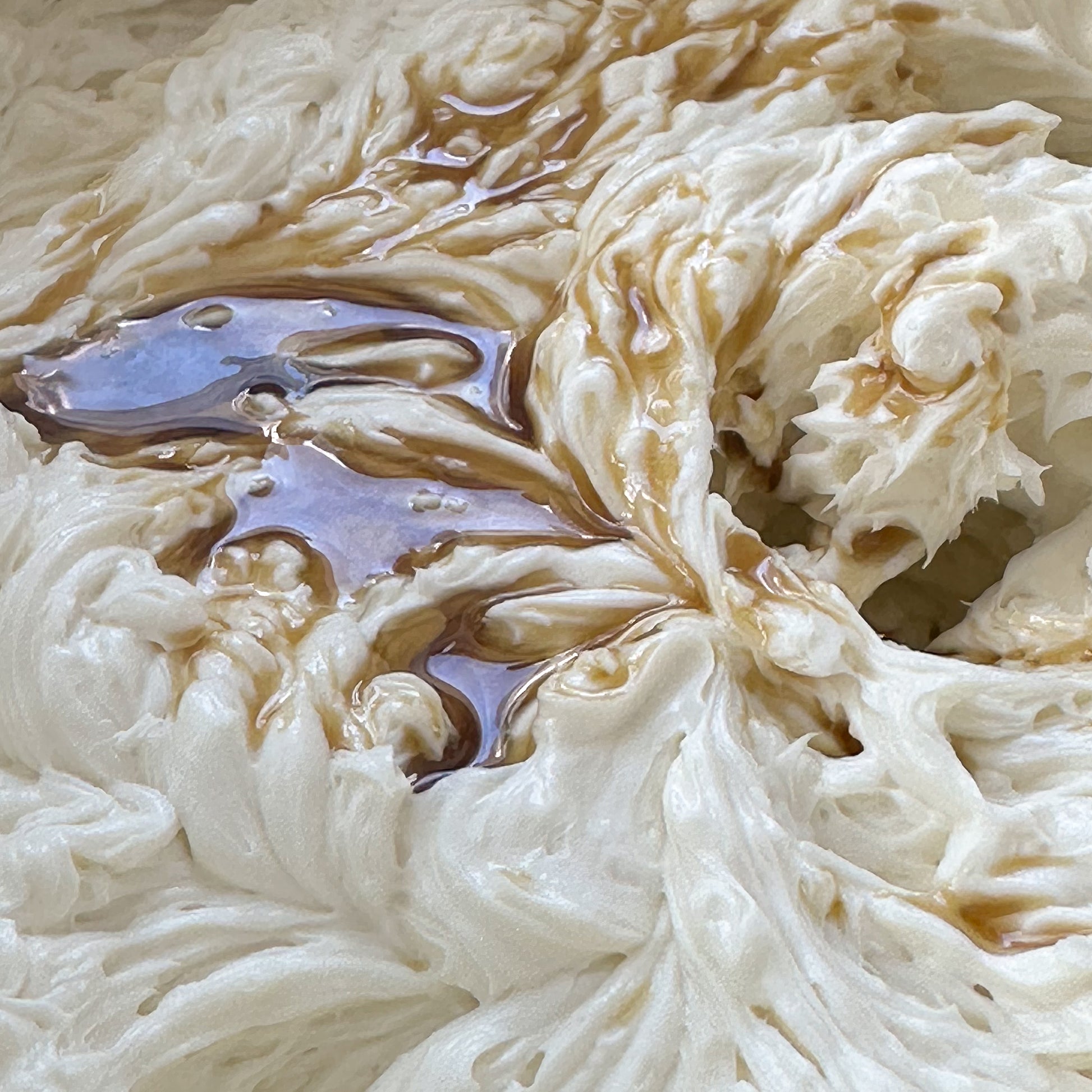 The creamy texture of Nüska Vanilla Body Butter with Vanilla Absolute Oil.